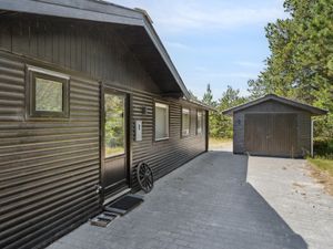 23863773-Ferienhaus-5-Blokhus-300x225-2