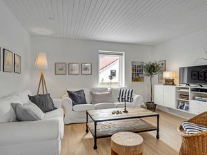 23742888-Ferienhaus-8-Blokhus-300x225-2