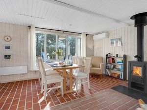 23744965-Ferienhaus-6-Blokhus-300x225-4