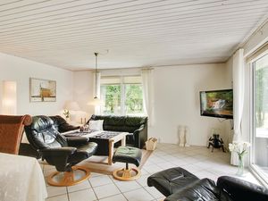 23733074-Ferienhaus-7-Blokhus-300x225-1