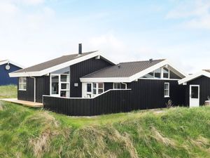 513360-Ferienhaus-6-Blokhus-300x225-0