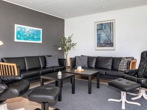 24020797-Ferienhaus-7-Blokhus-300x225-1