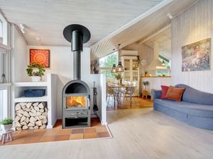 23863131-Ferienhaus-8-Blokhus-300x225-1