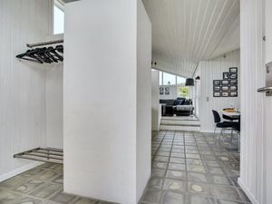 23862339-Ferienhaus-8-Blokhus-300x225-4