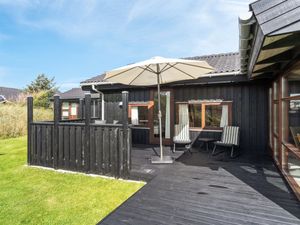 23862430-Ferienhaus-6-Blokhus-300x225-4