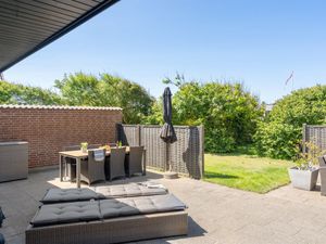 23862524-Ferienhaus-6-Blokhus-300x225-0