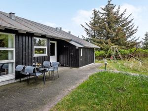 23863271-Ferienhaus-6-Blokhus-300x225-5