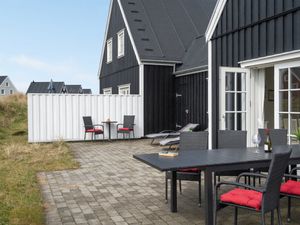 23924445-Ferienhaus-8-Blokhus-300x225-3