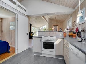 23973468-Ferienhaus-6-Blokhus-300x225-1