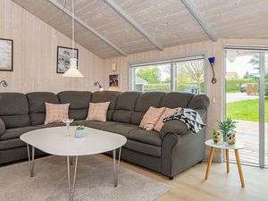 23452789-Ferienhaus-8-Børkop-300x225-5