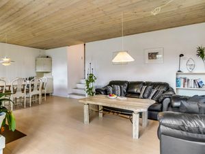 23755273-Ferienhaus-4-Børkop-300x225-3