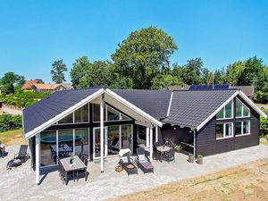 22396015-Ferienhaus-16-Børkop-300x225-1