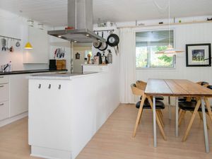 22407027-Ferienhaus-5-Boeslum-300x225-5