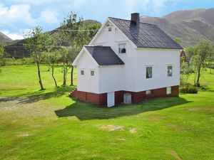 Ferienhaus für 7 Personen (82 m²) in Bøstad