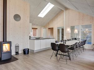 23822653-Ferienhaus-16-Bogense-300x225-4