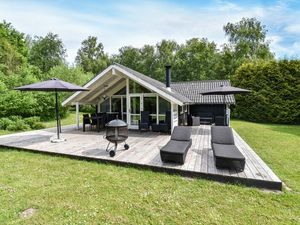 23729855-Ferienhaus-8-Bogense-300x225-0