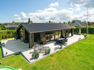 23864934-Ferienhaus-8-Bogense-300x225-0