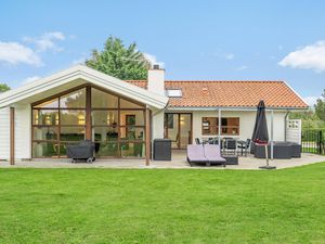 23741751-Ferienhaus-6-Bogø By-300x225-0