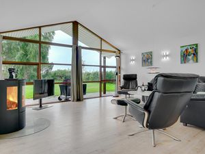 23741751-Ferienhaus-6-Bogø By-300x225-2