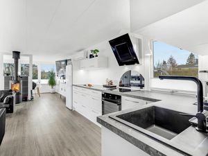 23751761-Ferienhaus-6-Bogø By-300x225-5