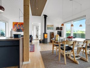 23752685-Ferienhaus-6-Bogø By-300x225-3