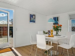 23760593-Ferienhaus-6-Bogø By-300x225-5