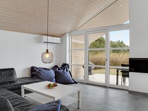 23762657-Ferienhaus-8-Bogø By-300x225-2