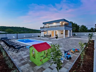 pool