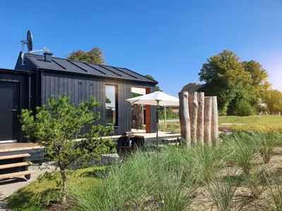 Meyers am Meer - Werder Chalet - Ferienhaus Ostsee - Strand 150m - TinyHouse für 2 Pers. - Sauna