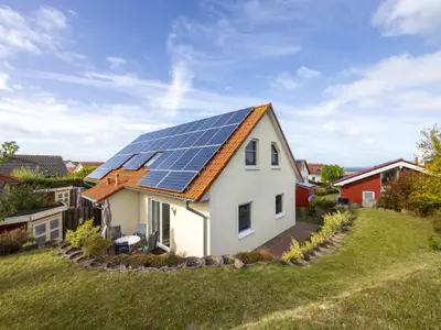 Außenseite Ferienhaus [Sommer]