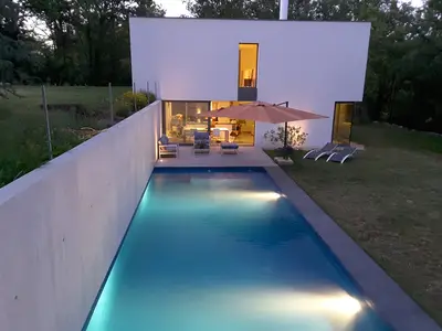 PoolOfHouse