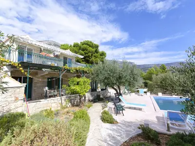 Ferienhaus für 9 Personen (150 m²) in Bol 3/10