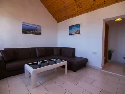 Ferienhaus für 6 Personen in Bol 8/10