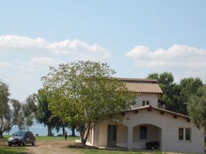 23681470-Ferienhaus-6-Bolsena-300x225-1