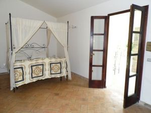 23681472-Ferienhaus-3-Bolsena-300x225-5