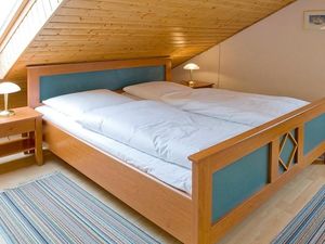 Schlafzimmer mit Doppelbett