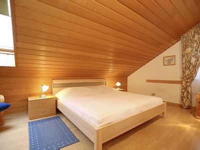 zweites Schlafzimmer mit Doppelbett