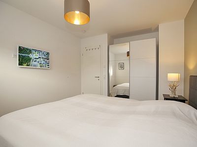 Schlafzimmer mit TV