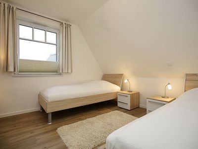 2. Schlafzimmer mit 2 Einzelbetten