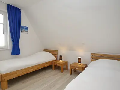2. Schlafzimmer mit Einzelbetten