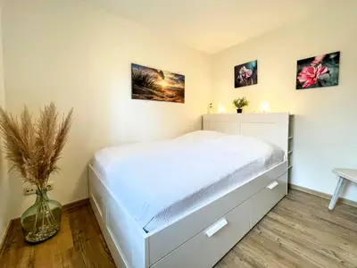 Schlafzimmer im EG mit Doppelbett