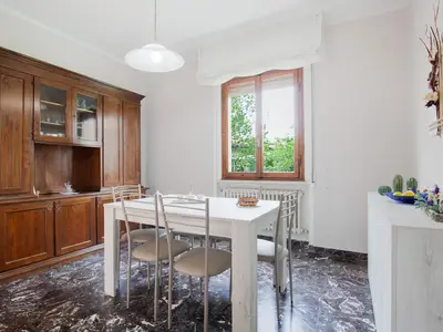DiningRoom
