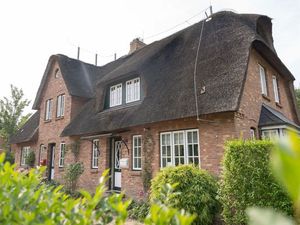 23197073-Ferienhaus-5-Borgsum-300x225-1