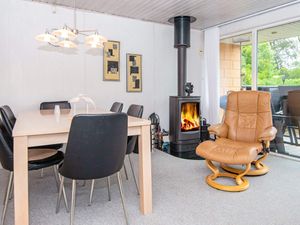 512479-Ferienhaus-6-Bork Havn-300x225-4