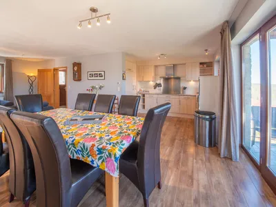 DiningRoom