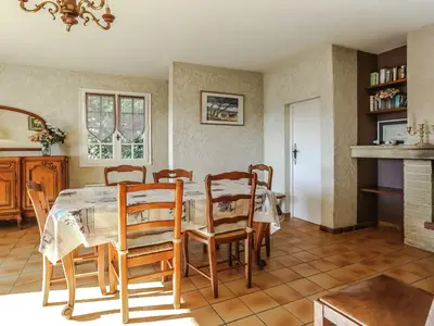 DiningRoom