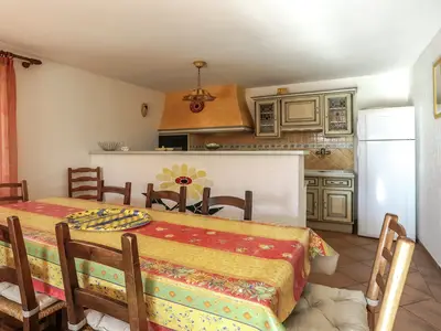 DiningRoom