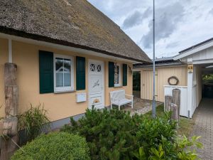 24027488-Ferienhaus-7-Born am Darß-300x225-3