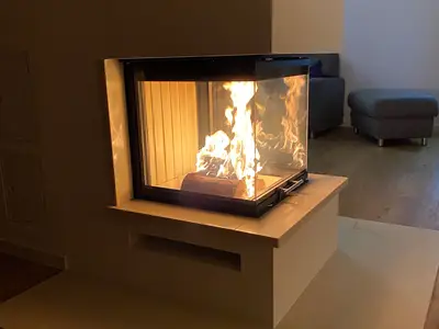 Kamin-/Ofen