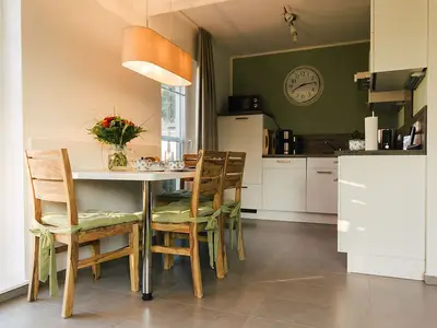 Ferienhaus für 4 Personen (85 m²) in Born am Darß 2/10